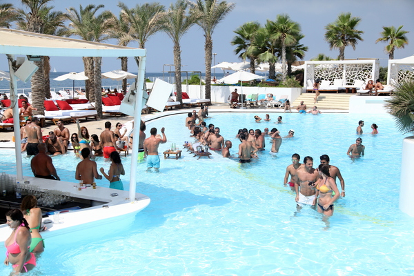 Riviera on Sunday 